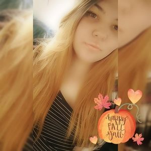 Meet your Posher, Halie